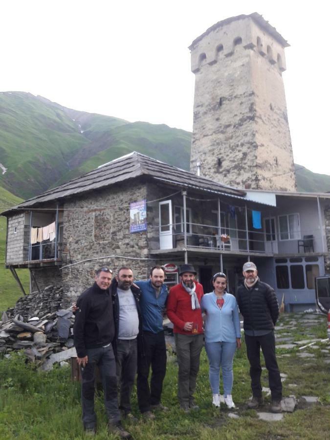 Old Tower Guesthouse - Kafe Ushguli Extérieur photo